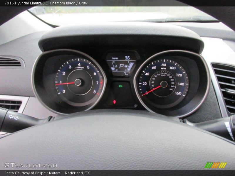 Phantom Black / Gray 2016 Hyundai Elantra SE