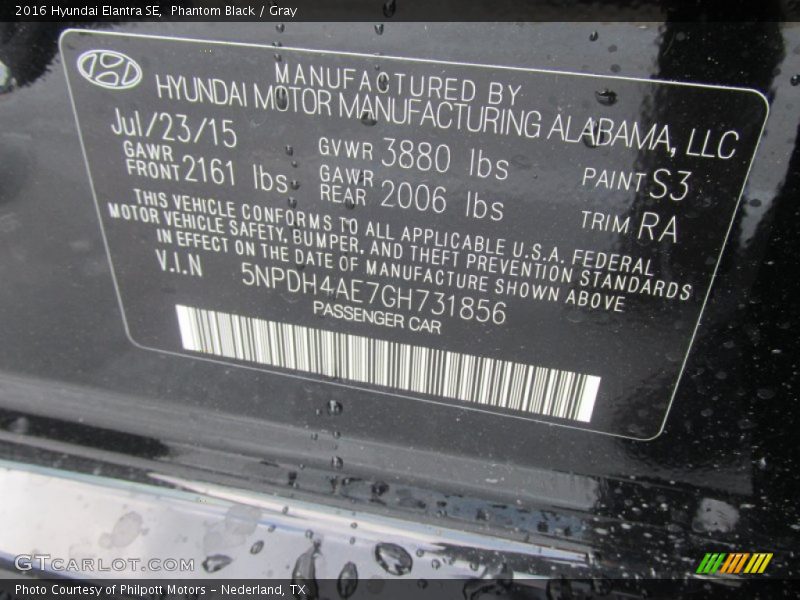 Phantom Black / Gray 2016 Hyundai Elantra SE