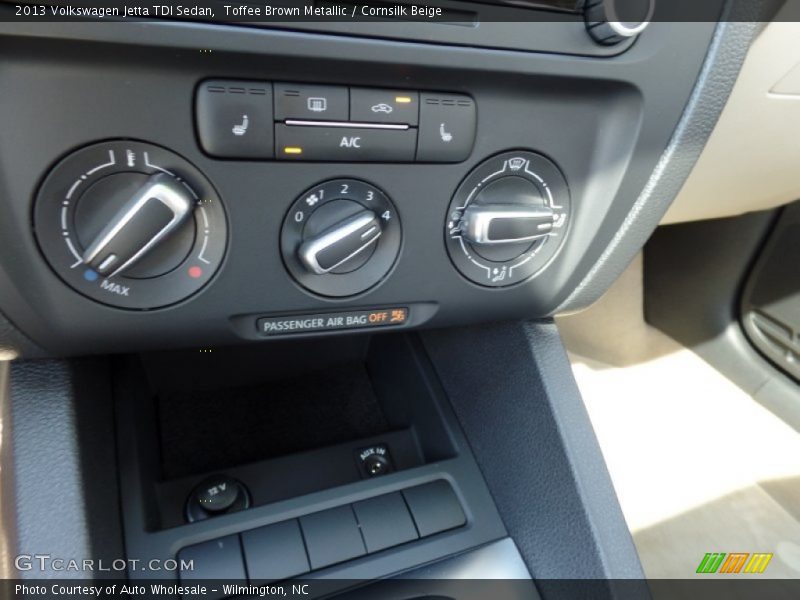 Toffee Brown Metallic / Cornsilk Beige 2013 Volkswagen Jetta TDI Sedan