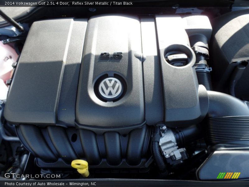 Reflex Silver Metallic / Titan Black 2014 Volkswagen Golf 2.5L 4 Door