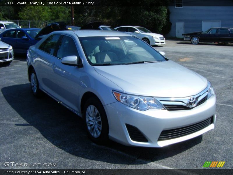 Classic Silver Metallic / Ivory 2014 Toyota Camry LE