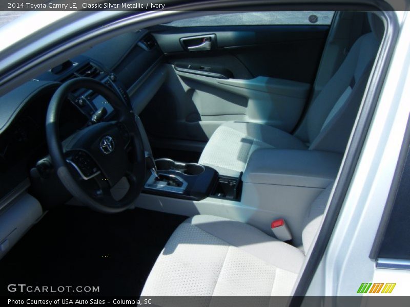 Classic Silver Metallic / Ivory 2014 Toyota Camry LE