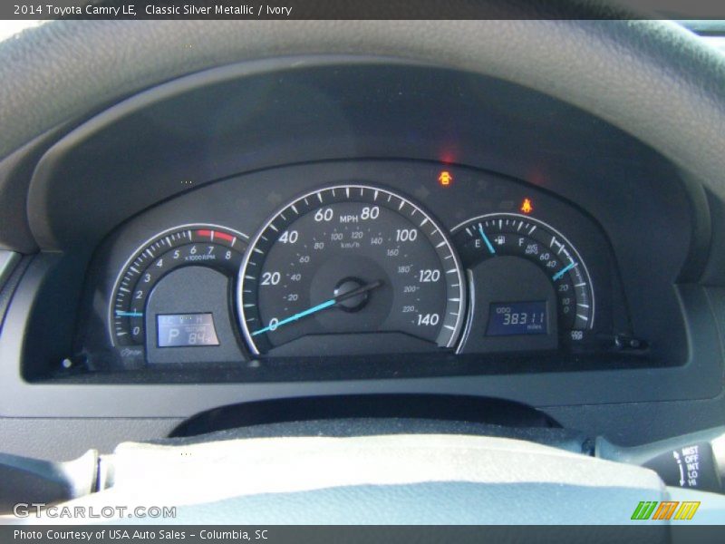 Classic Silver Metallic / Ivory 2014 Toyota Camry LE