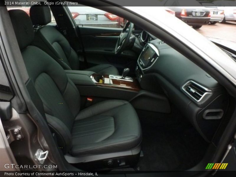 Grigio (Grey) / Nero 2014 Maserati Ghibli