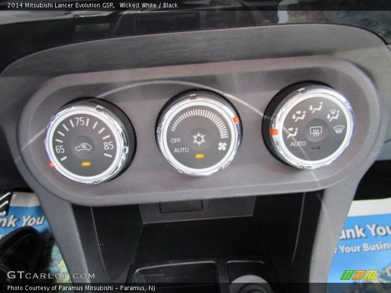 Wicked White / Black 2014 Mitsubishi Lancer Evolution GSR
