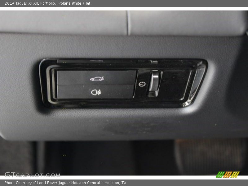 Polaris White / Jet 2014 Jaguar XJ XJL Portfolio