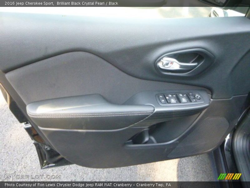 Brilliant Black Crystal Pearl / Black 2016 Jeep Cherokee Sport