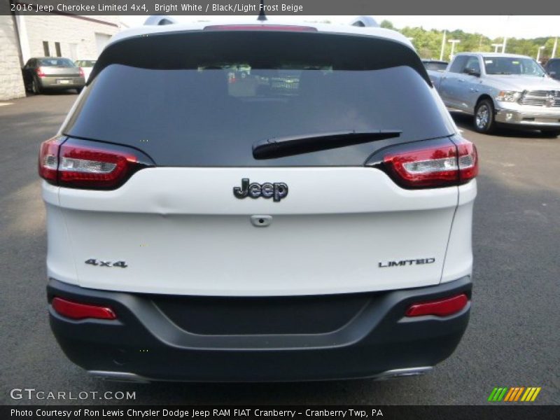 Bright White / Black/Light Frost Beige 2016 Jeep Cherokee Limited 4x4
