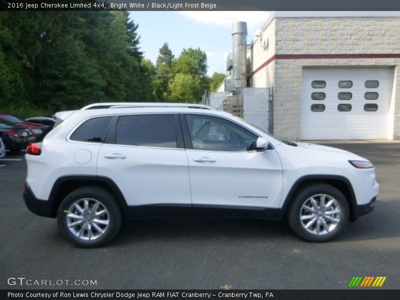 Bright White / Black/Light Frost Beige 2016 Jeep Cherokee Limited 4x4