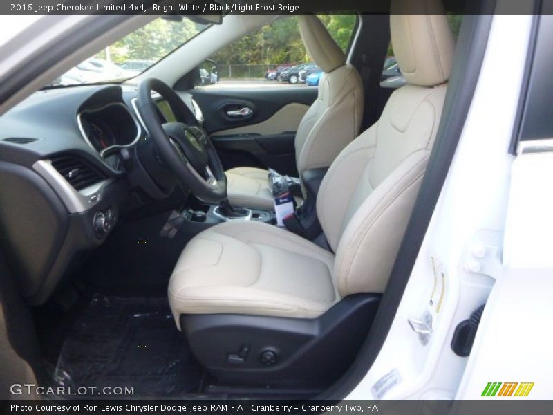 Bright White / Black/Light Frost Beige 2016 Jeep Cherokee Limited 4x4