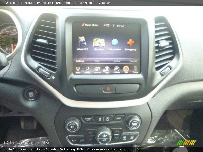 Bright White / Black/Light Frost Beige 2016 Jeep Cherokee Limited 4x4