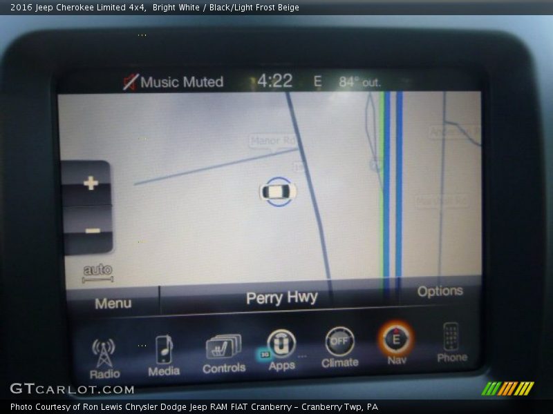 Bright White / Black/Light Frost Beige 2016 Jeep Cherokee Limited 4x4