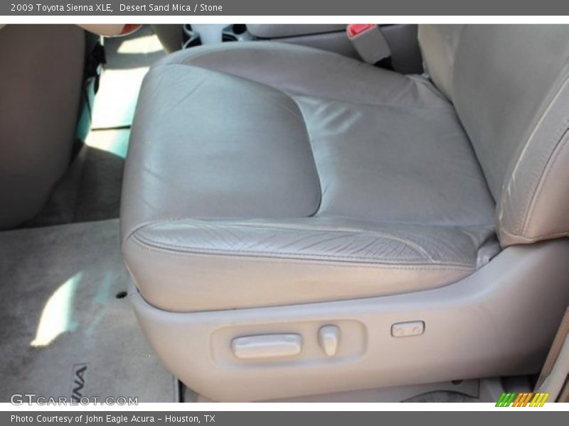 Desert Sand Mica / Stone 2009 Toyota Sienna XLE