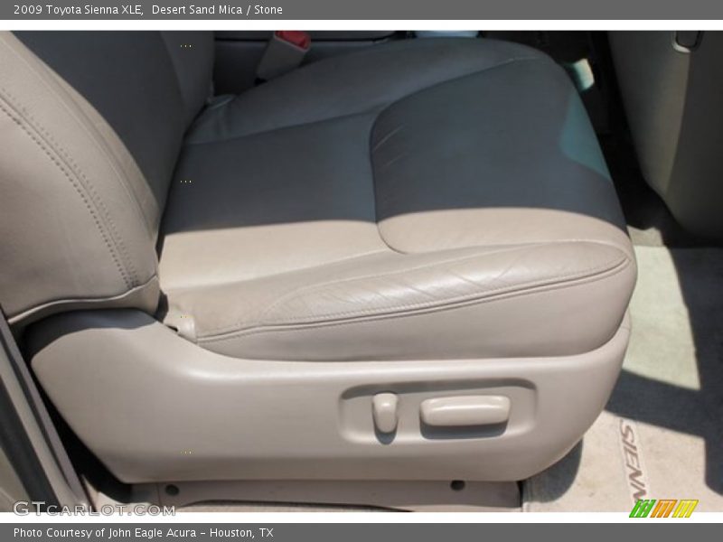 Desert Sand Mica / Stone 2009 Toyota Sienna XLE