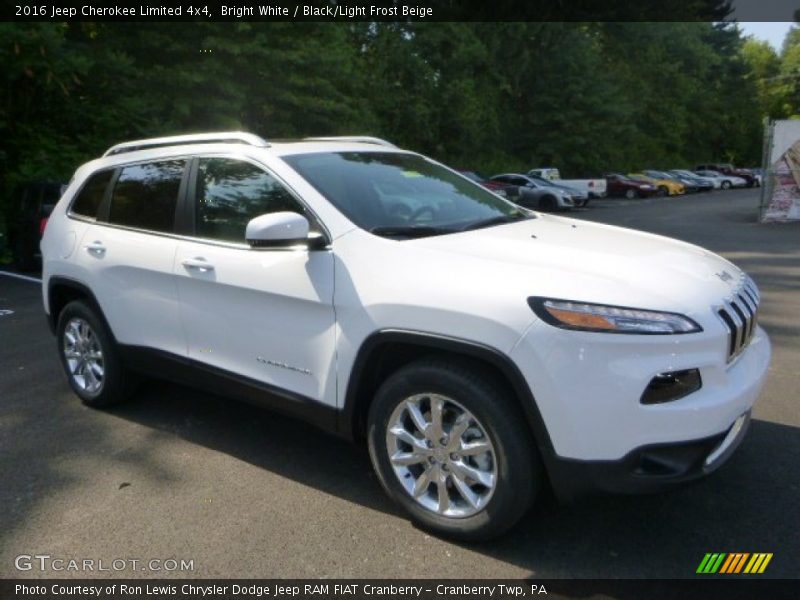 Bright White / Black/Light Frost Beige 2016 Jeep Cherokee Limited 4x4