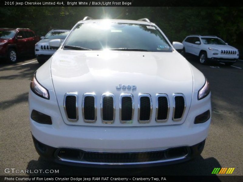 Bright White / Black/Light Frost Beige 2016 Jeep Cherokee Limited 4x4