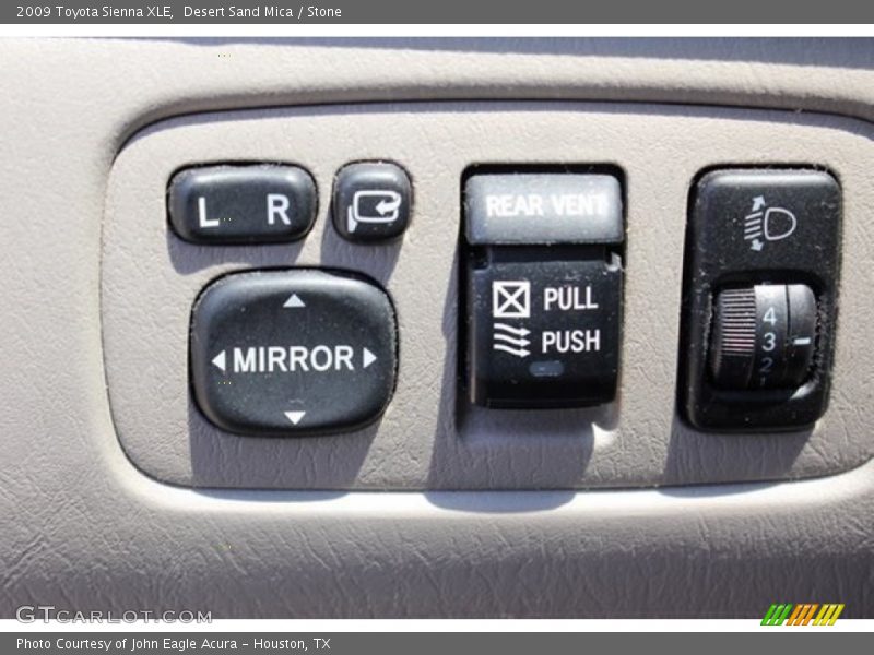 Desert Sand Mica / Stone 2009 Toyota Sienna XLE