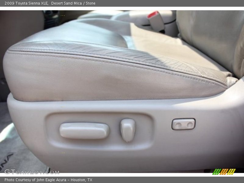 Desert Sand Mica / Stone 2009 Toyota Sienna XLE