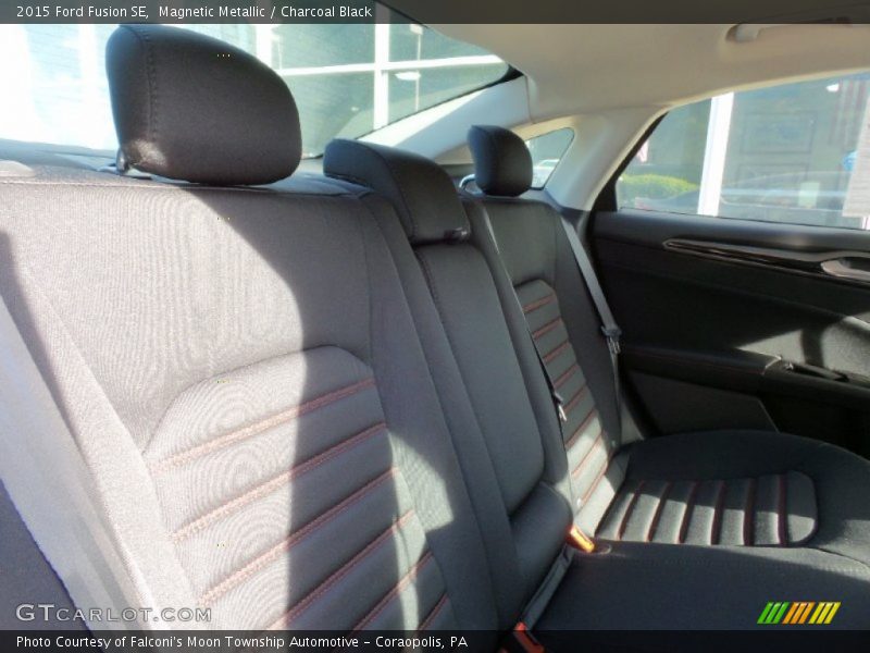 Magnetic Metallic / Charcoal Black 2015 Ford Fusion SE