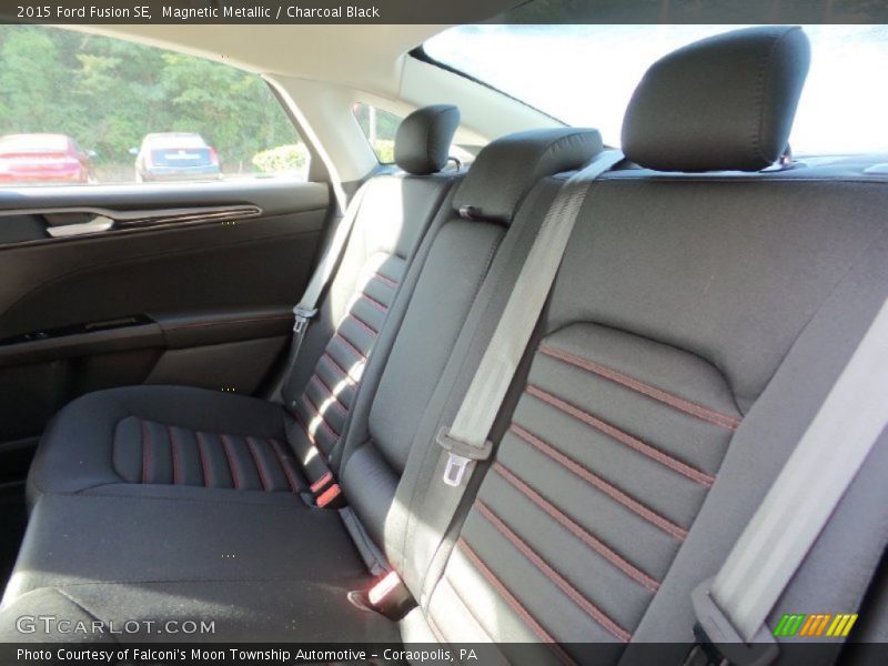 Magnetic Metallic / Charcoal Black 2015 Ford Fusion SE
