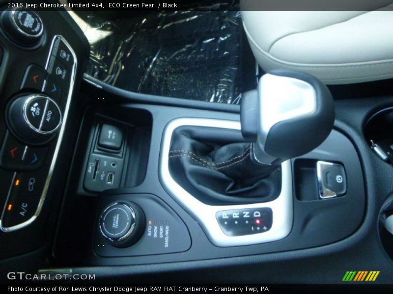 ECO Green Pearl / Black 2016 Jeep Cherokee Limited 4x4