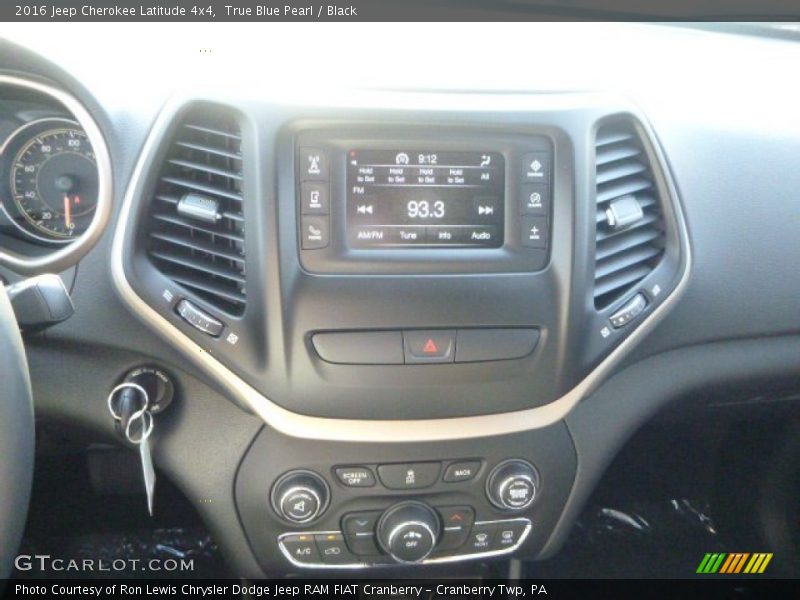 True Blue Pearl / Black 2016 Jeep Cherokee Latitude 4x4