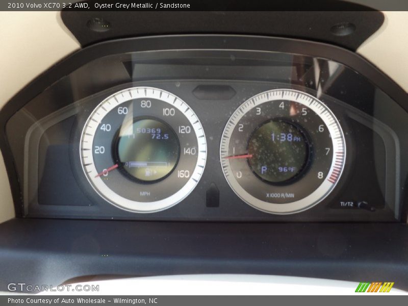 Oyster Grey Metallic / Sandstone 2010 Volvo XC70 3.2 AWD