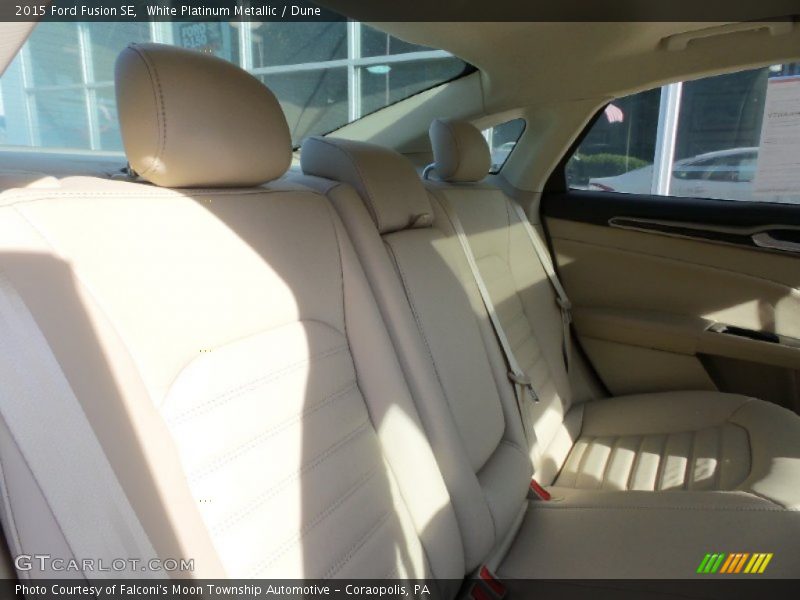 White Platinum Metallic / Dune 2015 Ford Fusion SE