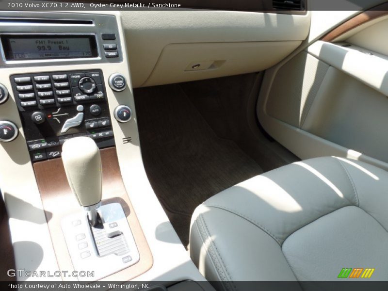 Oyster Grey Metallic / Sandstone 2010 Volvo XC70 3.2 AWD