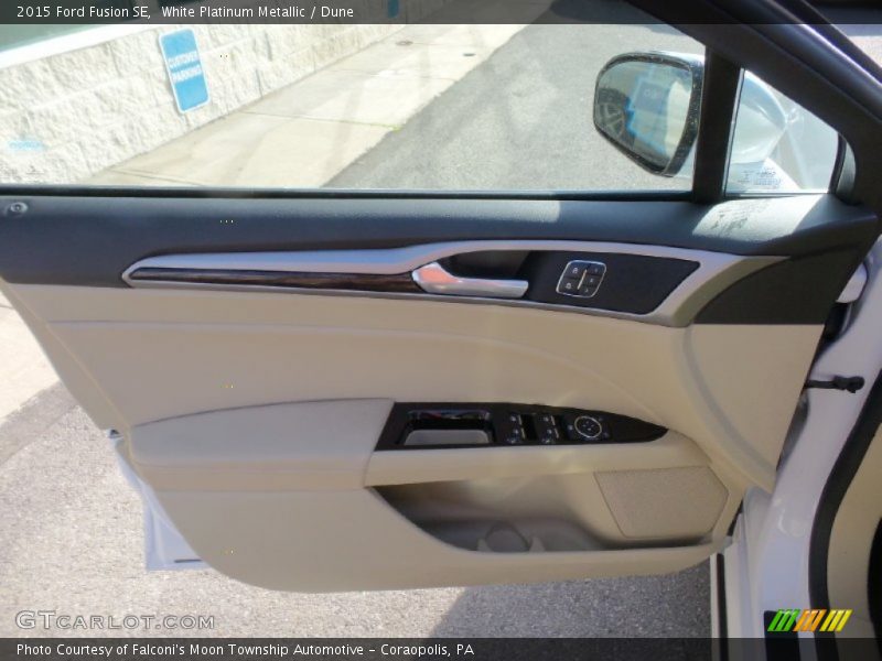 White Platinum Metallic / Dune 2015 Ford Fusion SE