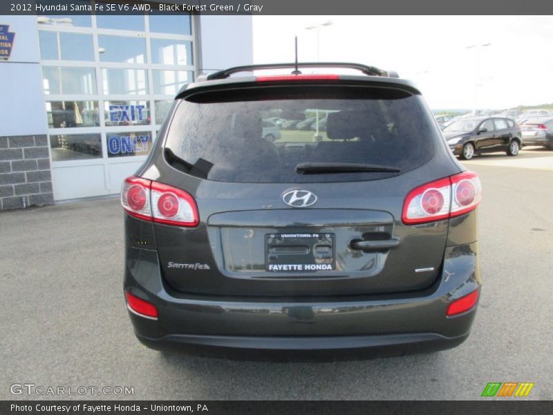 Black Forest Green / Gray 2012 Hyundai Santa Fe SE V6 AWD