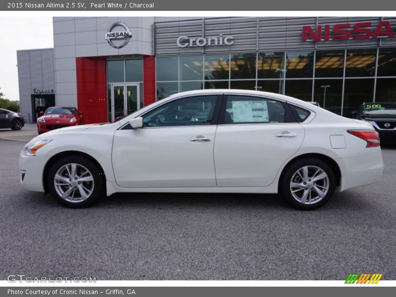 Pearl White / Charcoal 2015 Nissan Altima 2.5 SV