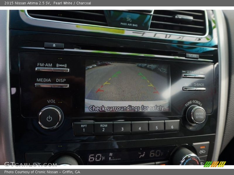 Pearl White / Charcoal 2015 Nissan Altima 2.5 SV