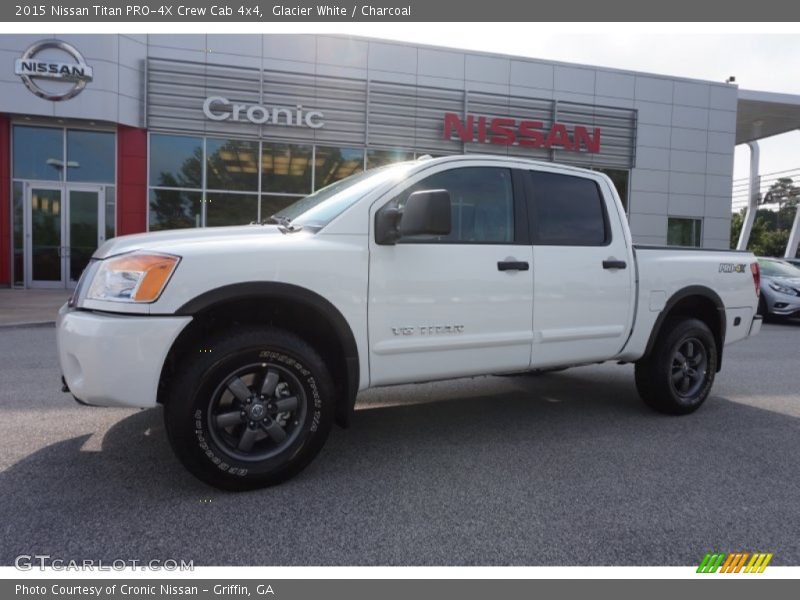 Glacier White / Charcoal 2015 Nissan Titan PRO-4X Crew Cab 4x4