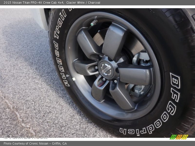  2015 Titan PRO-4X Crew Cab 4x4 Wheel
