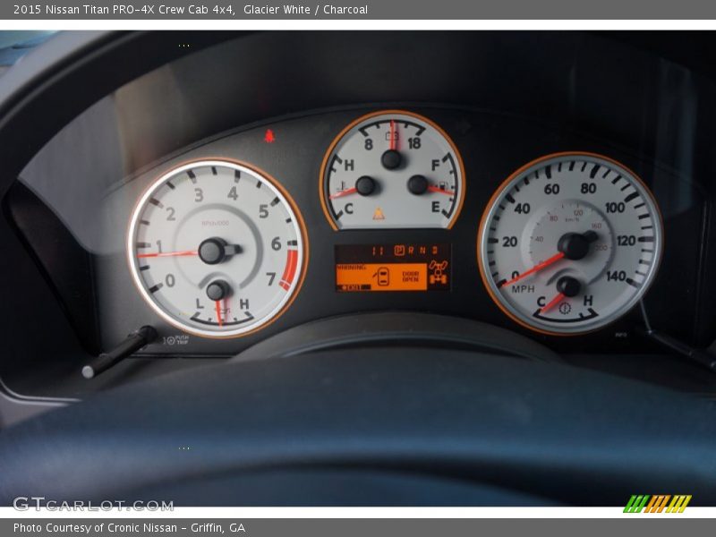  2015 Titan PRO-4X Crew Cab 4x4 PRO-4X Crew Cab 4x4 Gauges