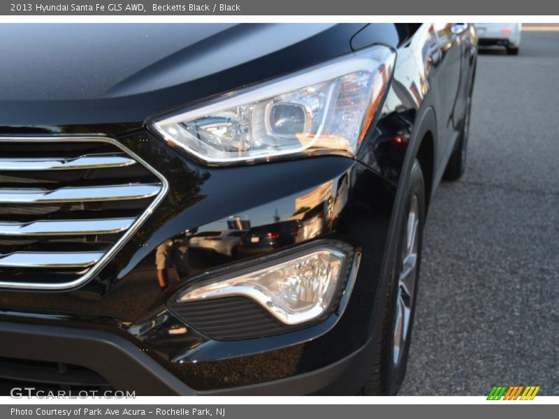 Becketts Black / Black 2013 Hyundai Santa Fe GLS AWD