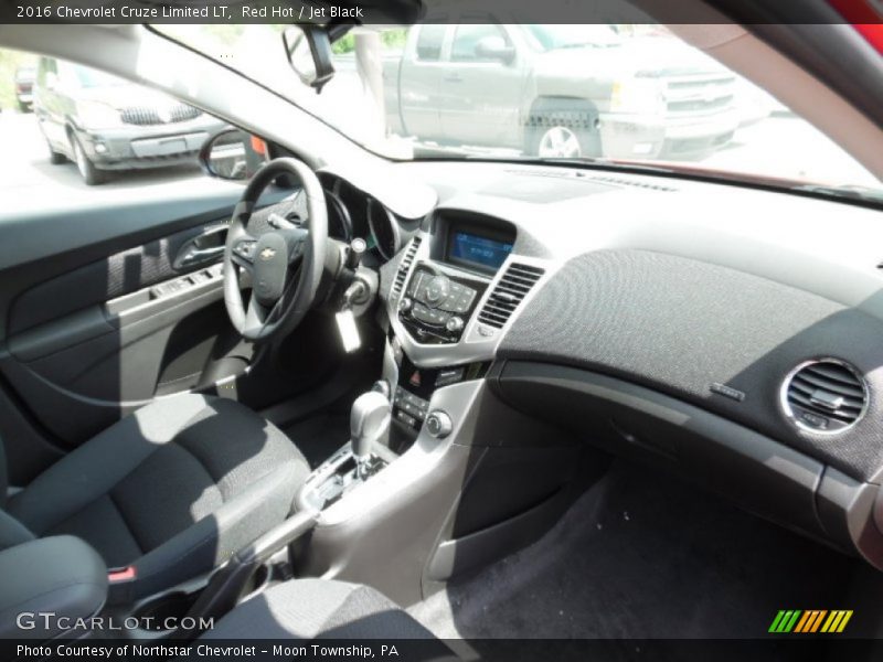 Red Hot / Jet Black 2016 Chevrolet Cruze Limited LT