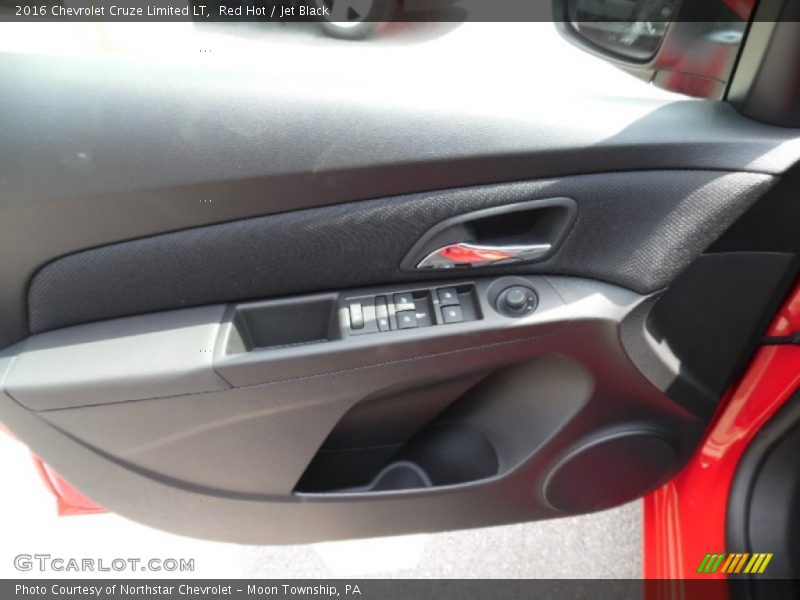 Red Hot / Jet Black 2016 Chevrolet Cruze Limited LT