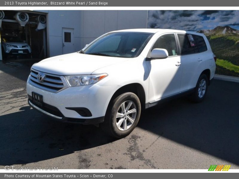 Blizzard White Pearl / Sand Beige 2013 Toyota Highlander