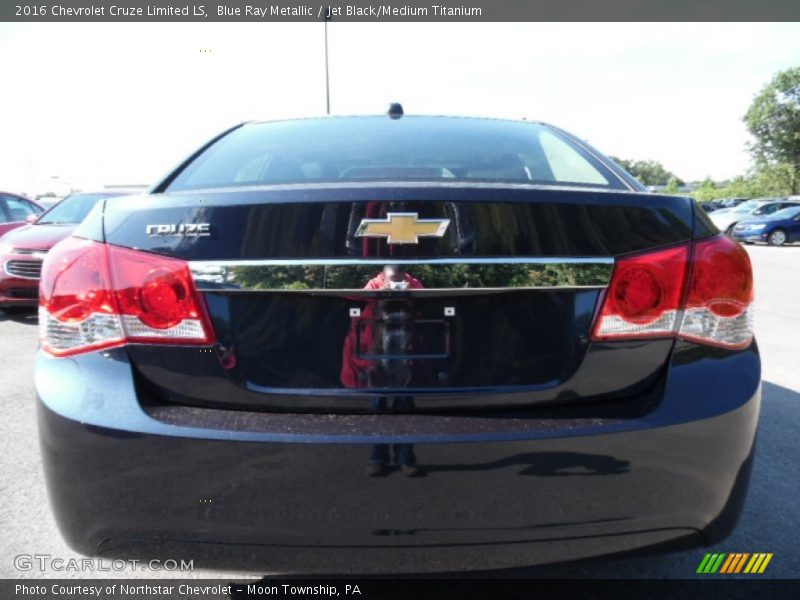 Blue Ray Metallic / Jet Black/Medium Titanium 2016 Chevrolet Cruze Limited LS