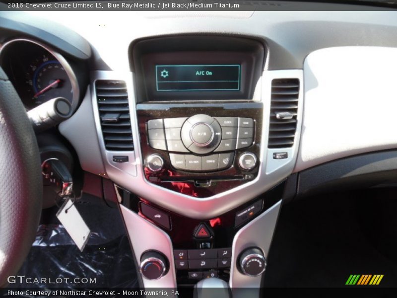 Blue Ray Metallic / Jet Black/Medium Titanium 2016 Chevrolet Cruze Limited LS