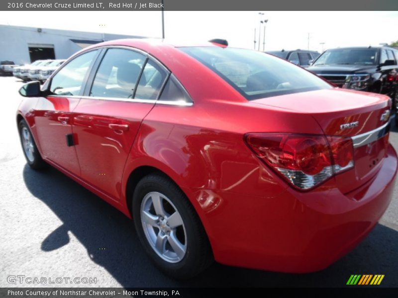 Red Hot / Jet Black 2016 Chevrolet Cruze Limited LT