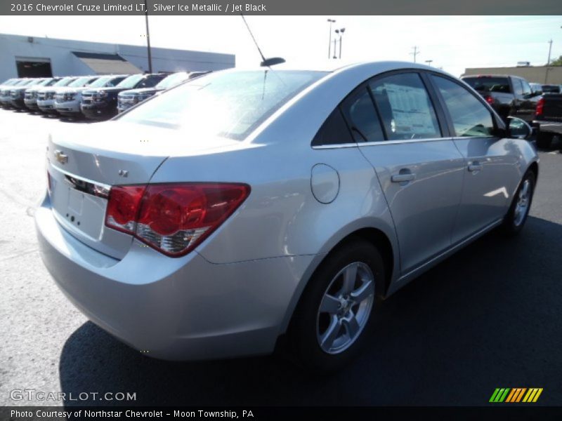 Silver Ice Metallic / Jet Black 2016 Chevrolet Cruze Limited LT