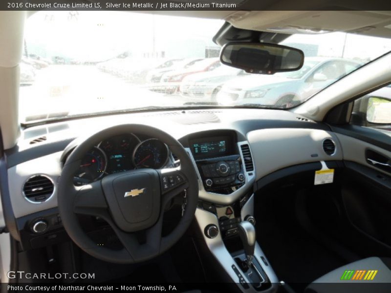 Silver Ice Metallic / Jet Black/Medium Titanium 2016 Chevrolet Cruze Limited LS