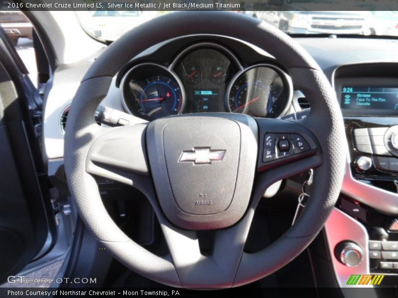 Silver Ice Metallic / Jet Black/Medium Titanium 2016 Chevrolet Cruze Limited LS