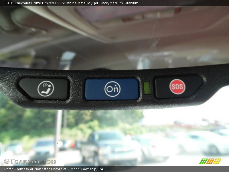 Silver Ice Metallic / Jet Black/Medium Titanium 2016 Chevrolet Cruze Limited LS
