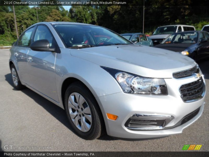 Silver Ice Metallic / Jet Black/Medium Titanium 2016 Chevrolet Cruze Limited LS