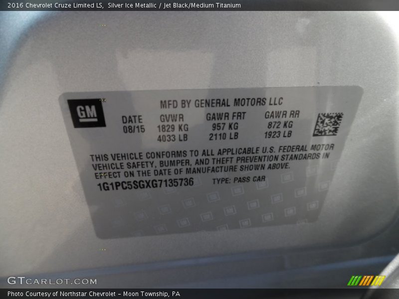 Silver Ice Metallic / Jet Black/Medium Titanium 2016 Chevrolet Cruze Limited LS