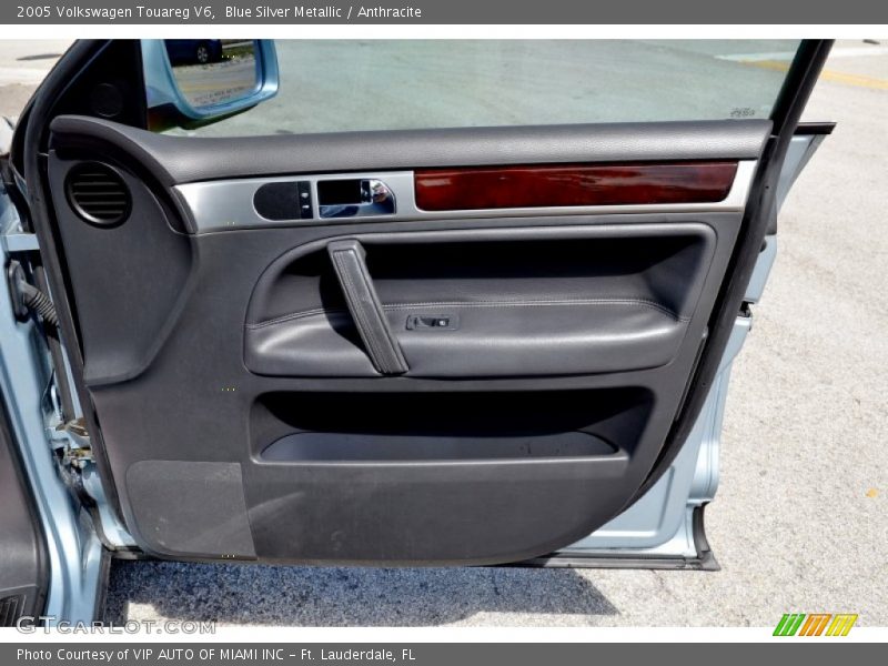 Blue Silver Metallic / Anthracite 2005 Volkswagen Touareg V6